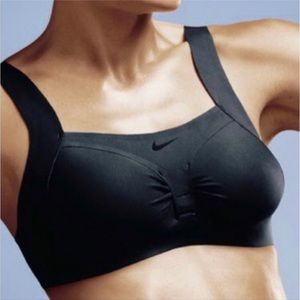 Nike Revolutionary Support Adjustable Sports Bra 34C black performance dri-fit